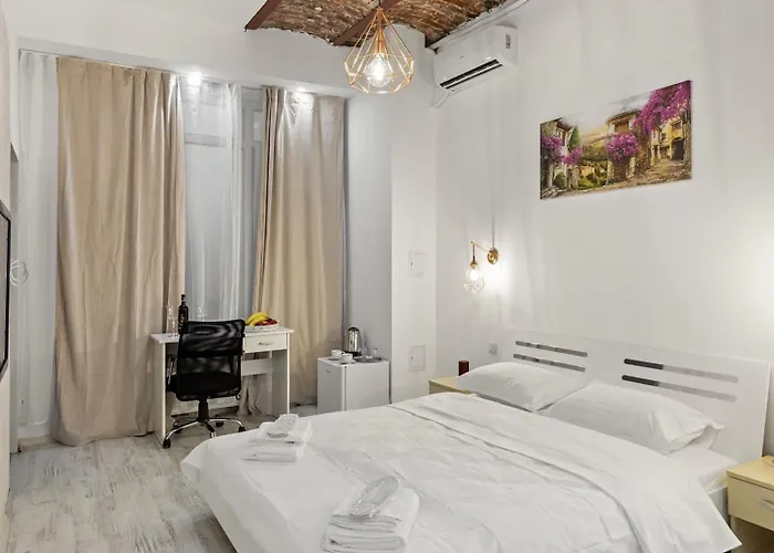 Selari Boutique Hotel *